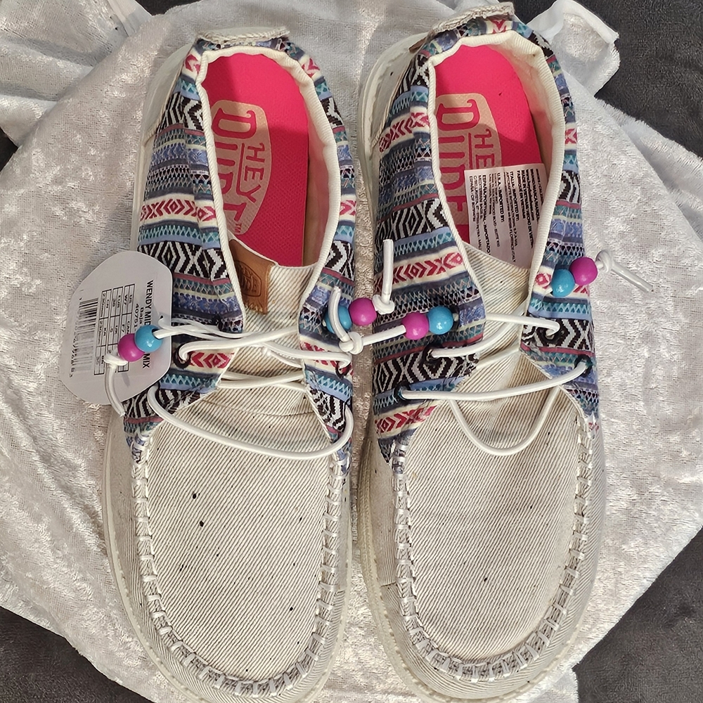 *NWT* Hey Dude Wendy Mid Boho Women's Sneakers